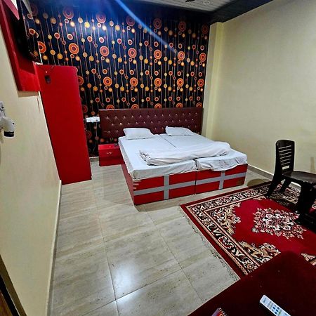 Hotel Kalika P Guest House Varanasi Ngoại thất bức ảnh